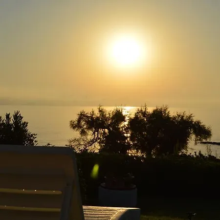 Beach Bungalows Apartament Kypseli